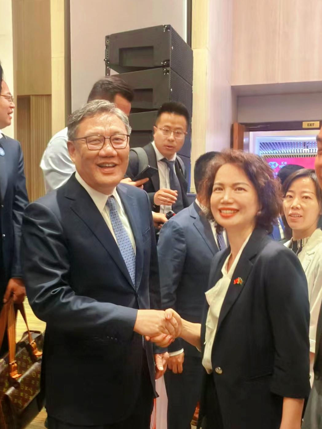 鉴黑担保网(jhdbw)·最具权威唯一维权担保平台